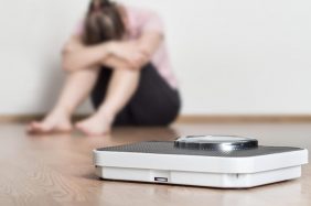 Bulimia: disturbo alimentare. Cause, sintomi e trattamento