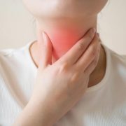 Mononucleosi (malattia del bacio): sintomi, cause e trattamento